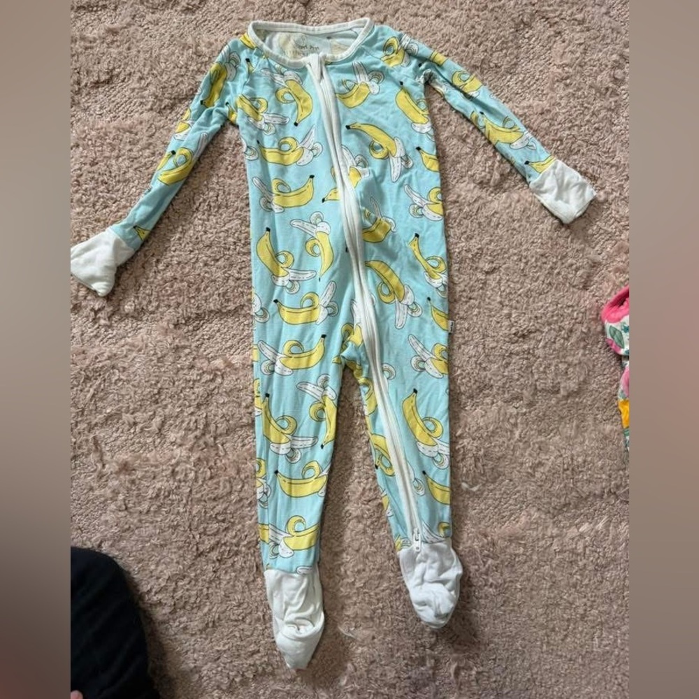 banana little sleepies